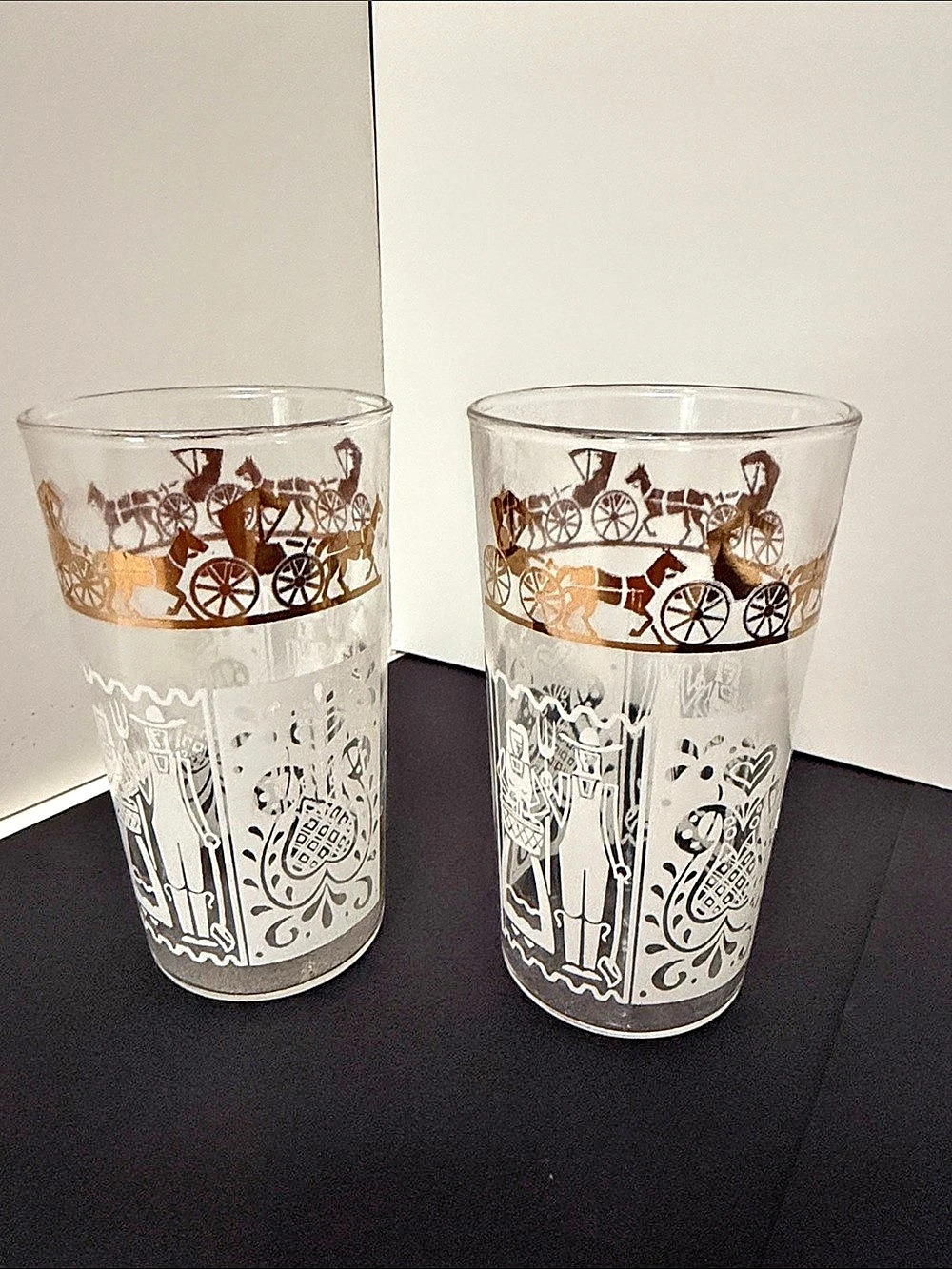 2- Vintage Anchor Hocking Butterprint Amish Tumblers